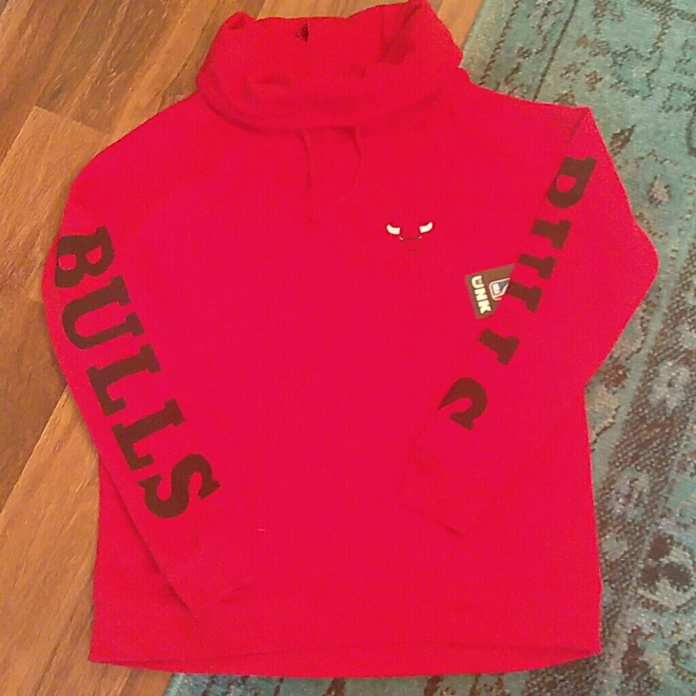 Womans Chicago Bulls sweater